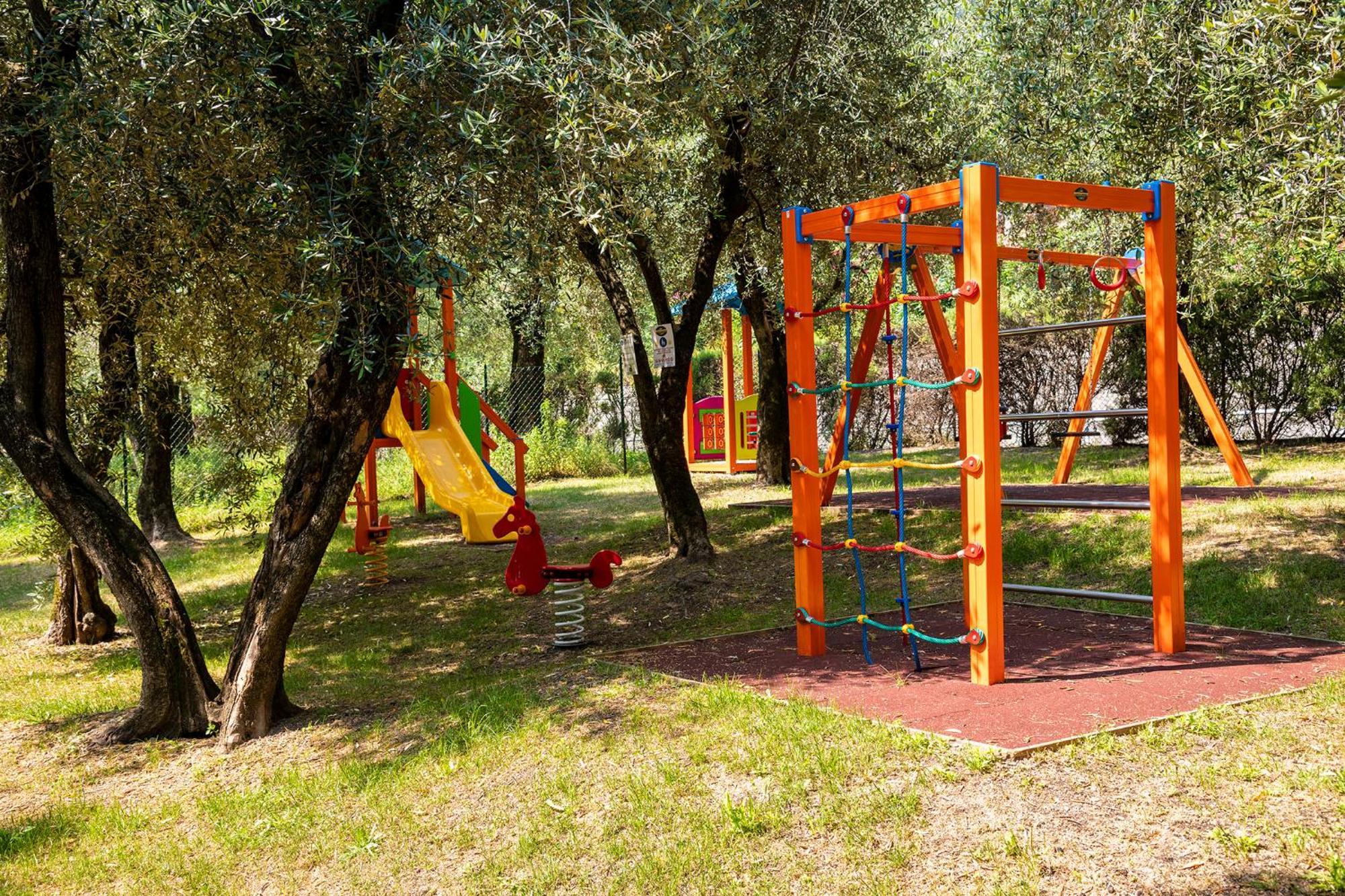 Camping Park Garda Limone sul Garda Exteriör bild