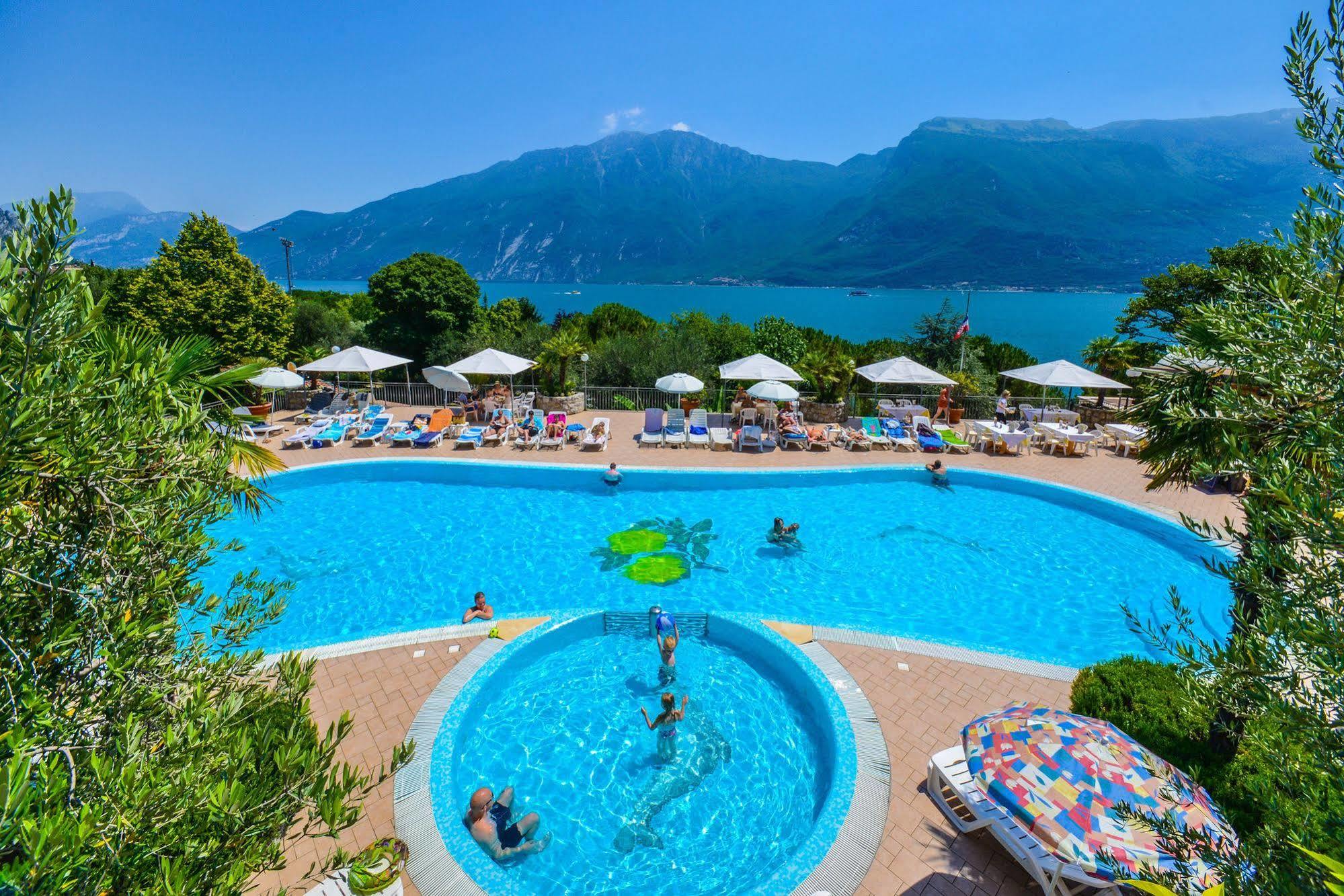 Camping Park Garda Limone sul Garda Exteriör bild